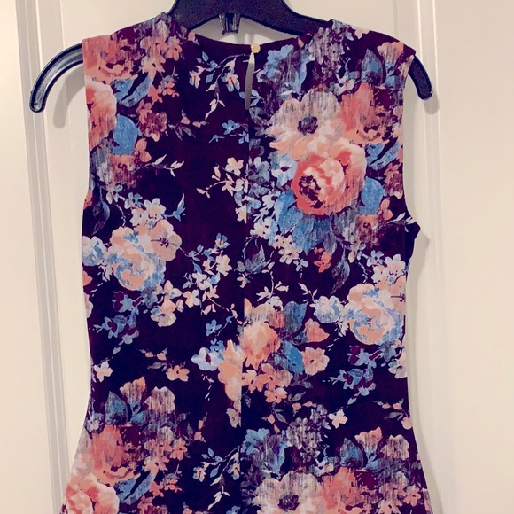 Calvin Klein Sleeveless Top Size XS - Picture 4 of 4